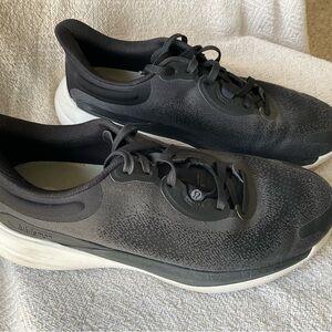 Womens  Lululemon Black Athletic Shoes size 8.5